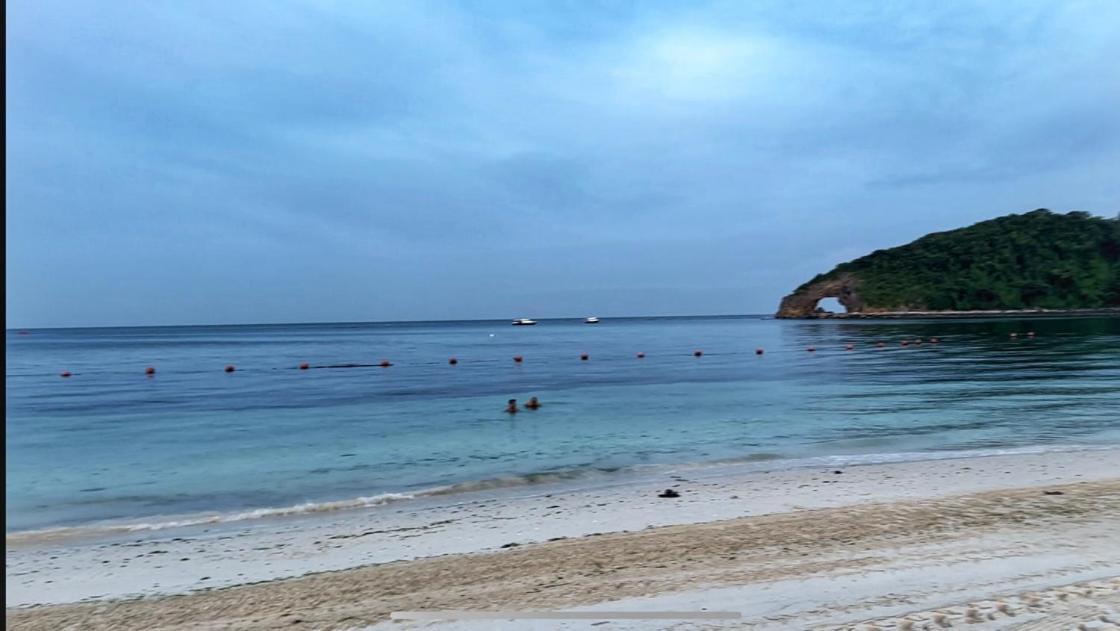 YapakCoral Edge @ Boracay Newcoastアパートメント エクステリア 写真